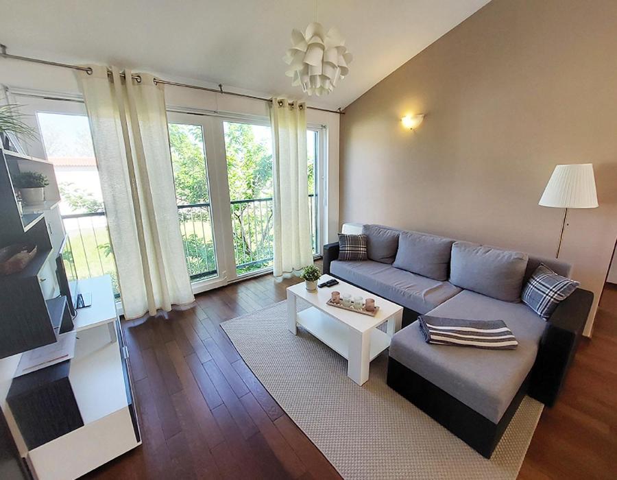 Queen Beach Apartments Nin Buitenkant foto